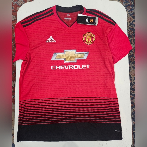 Adidas Red and Black Manchester United Jersey Size Large. Futbol Soccer Football - Picture 2 of 7